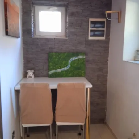 Ester شقة Będzin